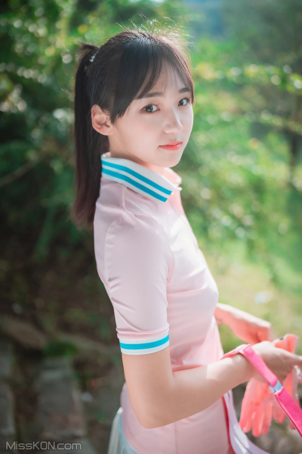 DJAWA Photo – HENDOONG (혠둥이): “On Green” (101 photos) 4 DJAWA Photo – HENDOONG (혠둥이): “On Green” (101 photos) 4