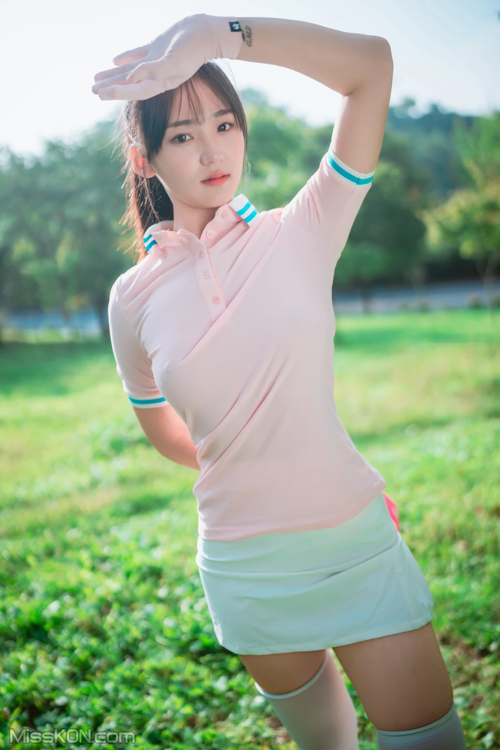 DJAWA Photo – HENDOONG (혠둥이): “On Green” (101 photos) 11 DJAWA Photo – HENDOONG (혠둥이): “On Green” (101 photos) 11