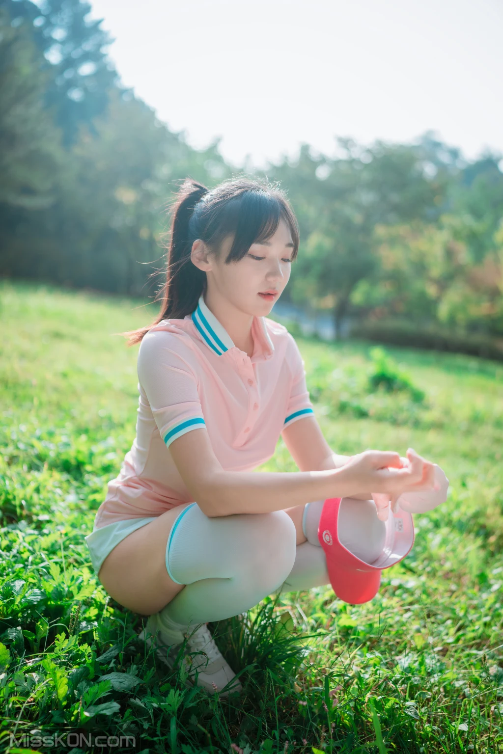 DJAWA Photo – HENDOONG (혠둥이): “On Green” (101 photos) 9 DJAWA Photo – HENDOONG (혠둥이): “On Green” (101 photos) 9