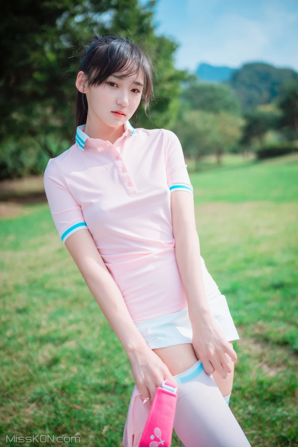 DJAWA Photo – HENDOONG (혠둥이): “On Green” (101 photos) 7 DJAWA Photo – HENDOONG (혠둥이): “On Green” (101 photos) 7