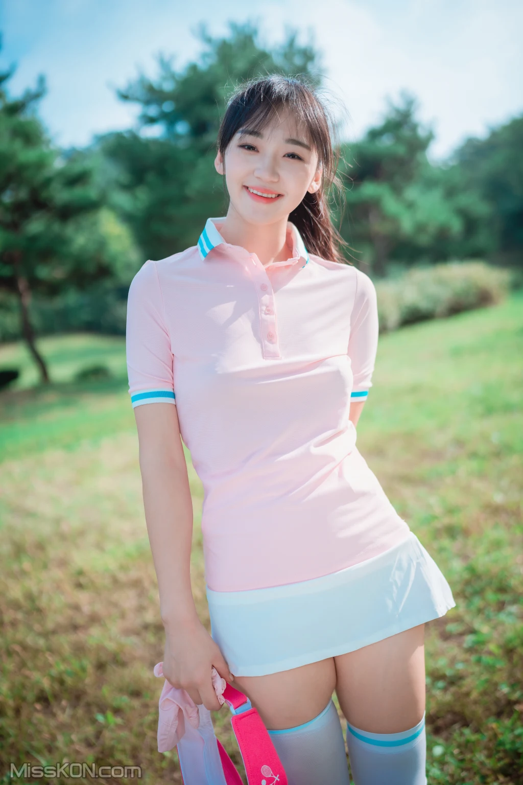 DJAWA Photo – HENDOONG (혠둥이): “On Green” (101 photos) 8 DJAWA Photo – HENDOONG (혠둥이): “On Green” (101 photos) 8