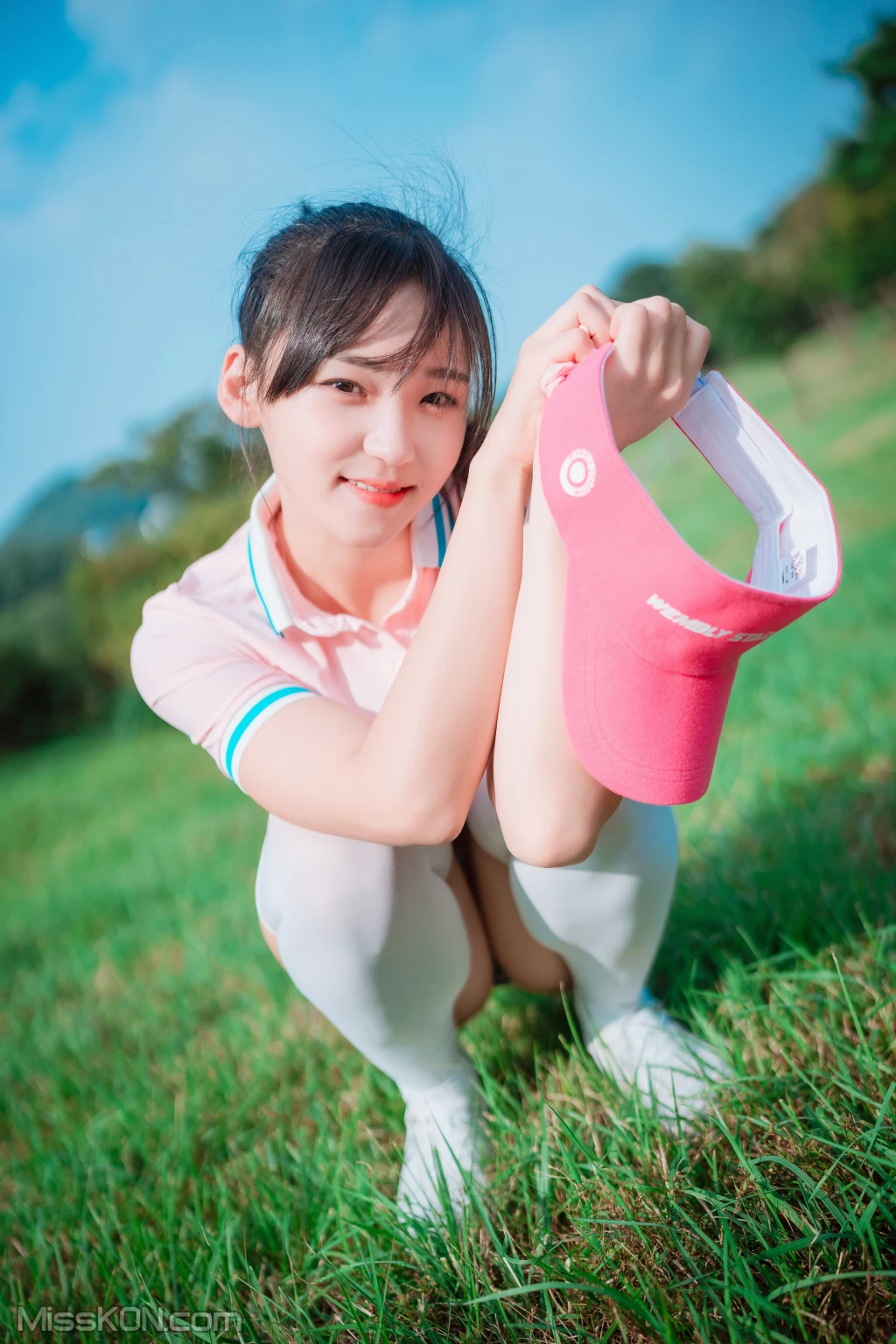 DJAWA Photo – HENDOONG (혠둥이): “On Green” (101 photos) 12 DJAWA Photo – HENDOONG (혠둥이): “On Green” (101 photos) 12