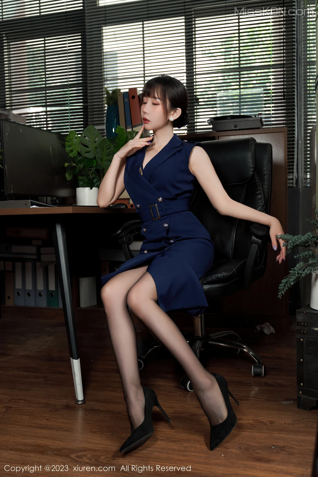 XIUREN No.6735 – 6742 (643 photos) 0 XIUREN No.6735 – 6742 (643 photos) 0