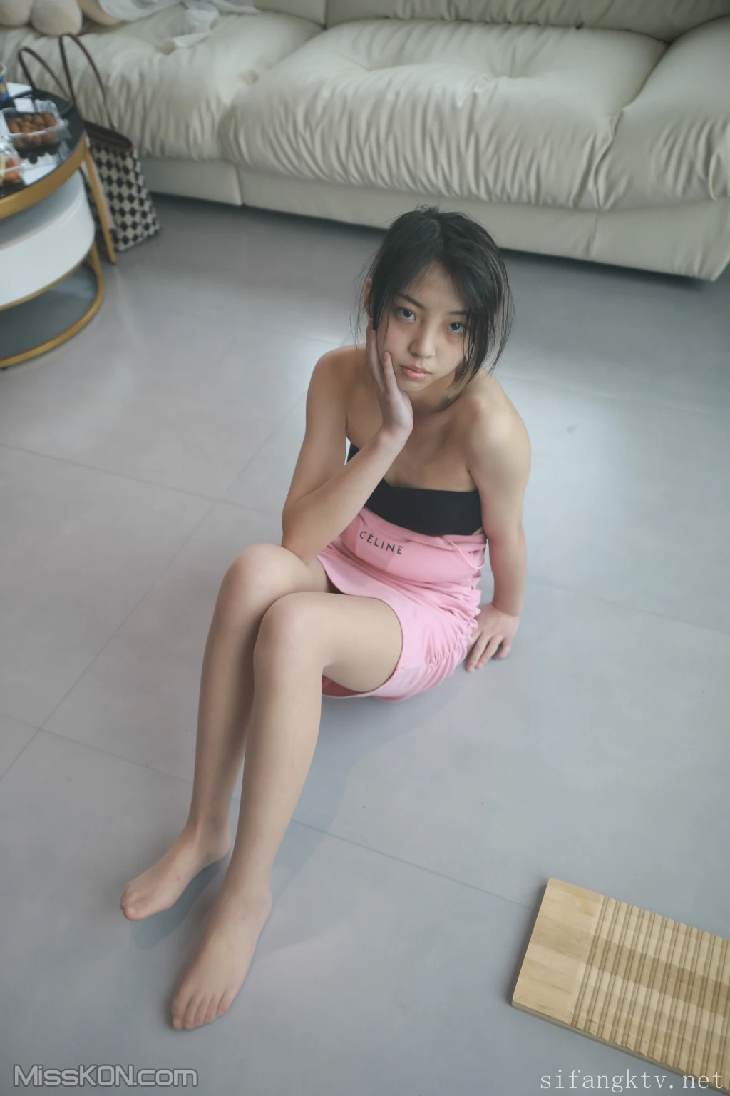 雪儿 – R18 定制私拍 无内肉丝 (70 photos) 5 雪儿 – R18 定制私拍 无内肉丝 (70 photos) 5