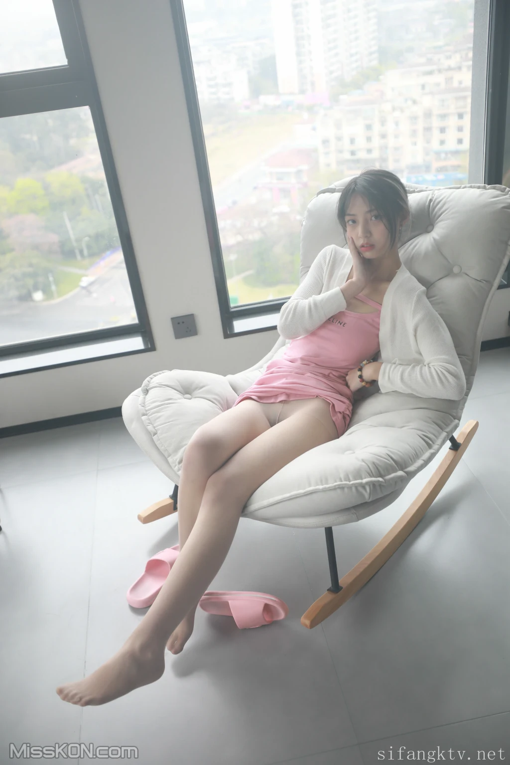 雪儿 – R18 定制私拍 无内肉丝 (70 photos) 9 雪儿 – R18 定制私拍 无内肉丝 (70 photos) 9
