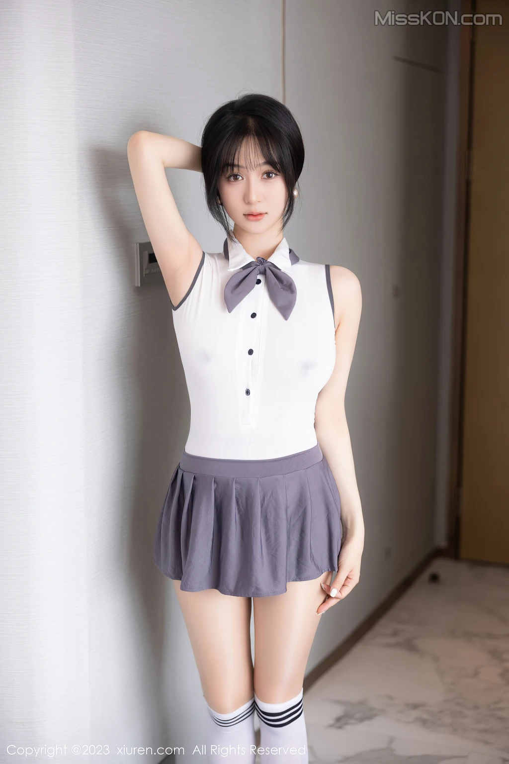 XIUREN No.6811 – 6818 (665 photos) 11 XIUREN No.6811 – 6818 (665 photos) 11