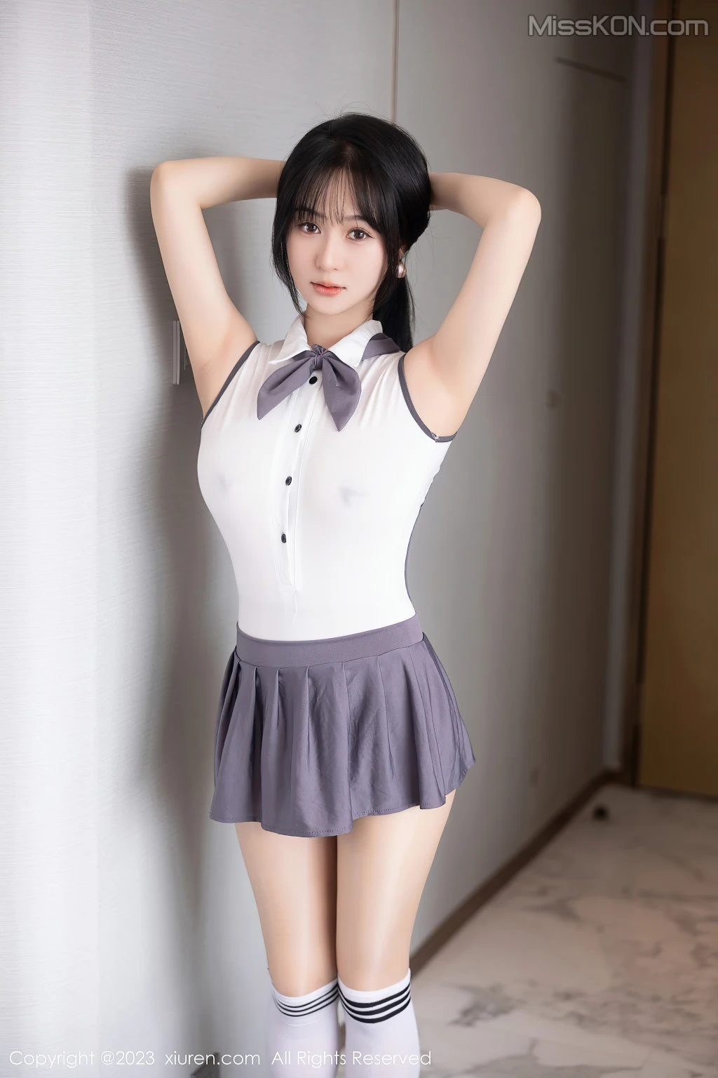 XIUREN No.6811 – 6818 (665 photos) 12 XIUREN No.6811 – 6818 (665 photos) 12