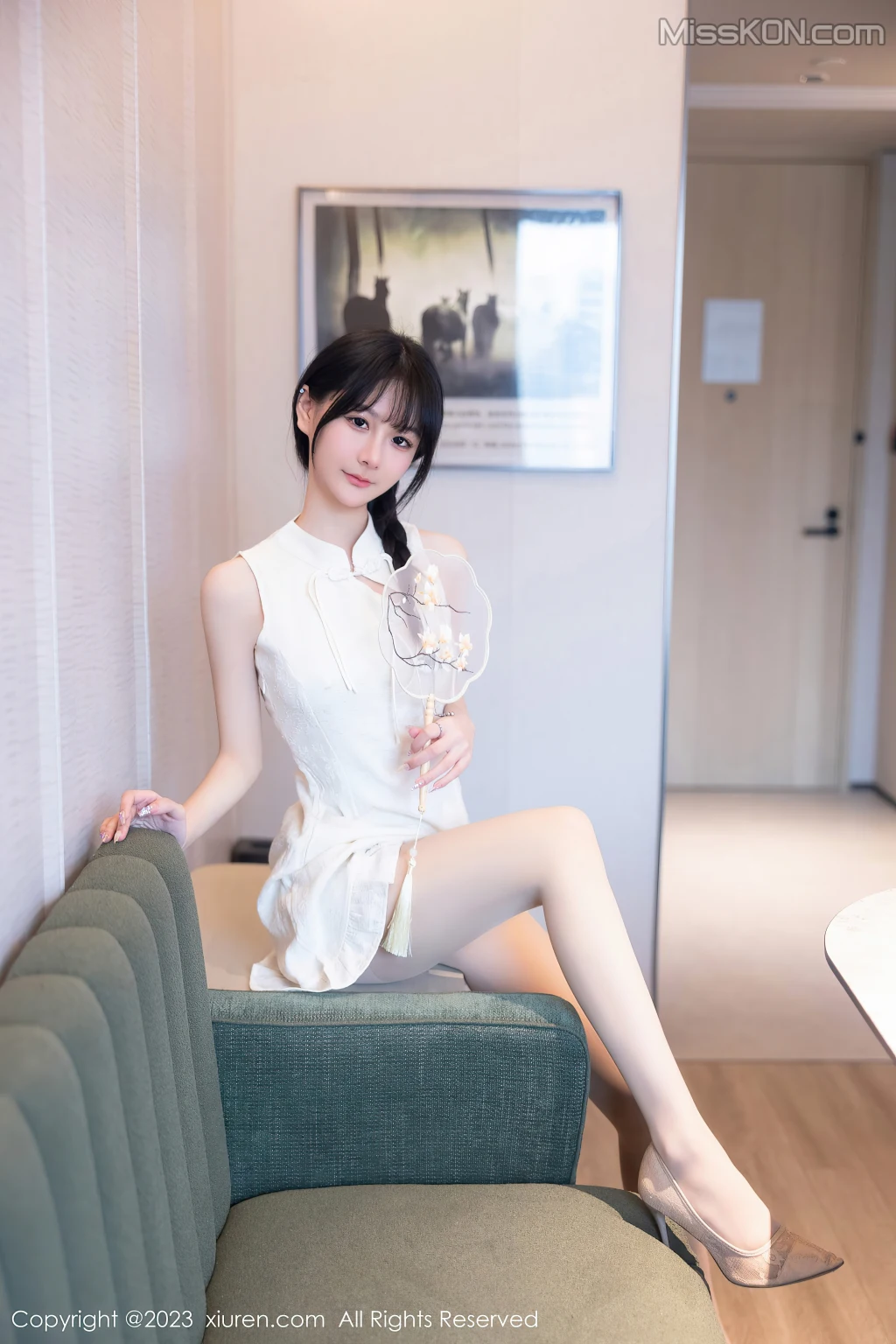 XIUREN No.6811 – 6818 (665 photos) 15 XIUREN No.6811 – 6818 (665 photos) 15