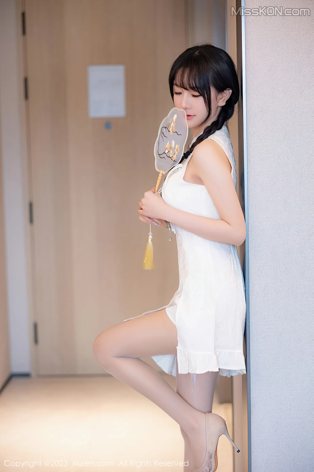 XIUREN No.6811 – 6818 (665 photos) 7 XIUREN No.6811 – 6818 (665 photos) 7