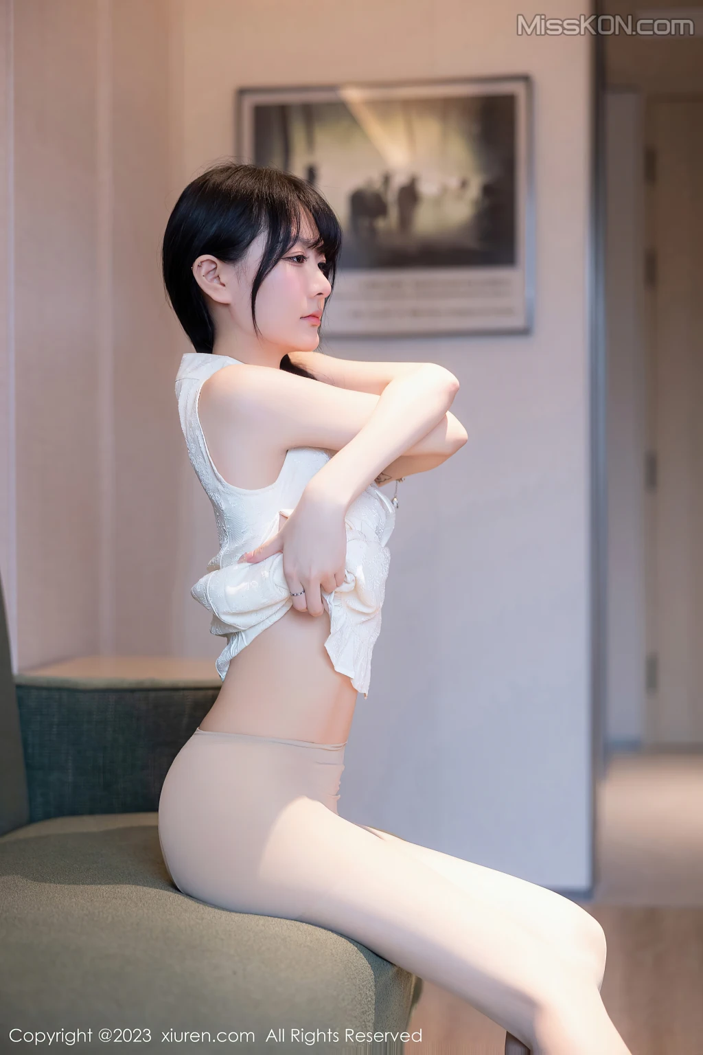 XIUREN No.6811 – 6818 (665 photos) 18 XIUREN No.6811 – 6818 (665 photos) 18