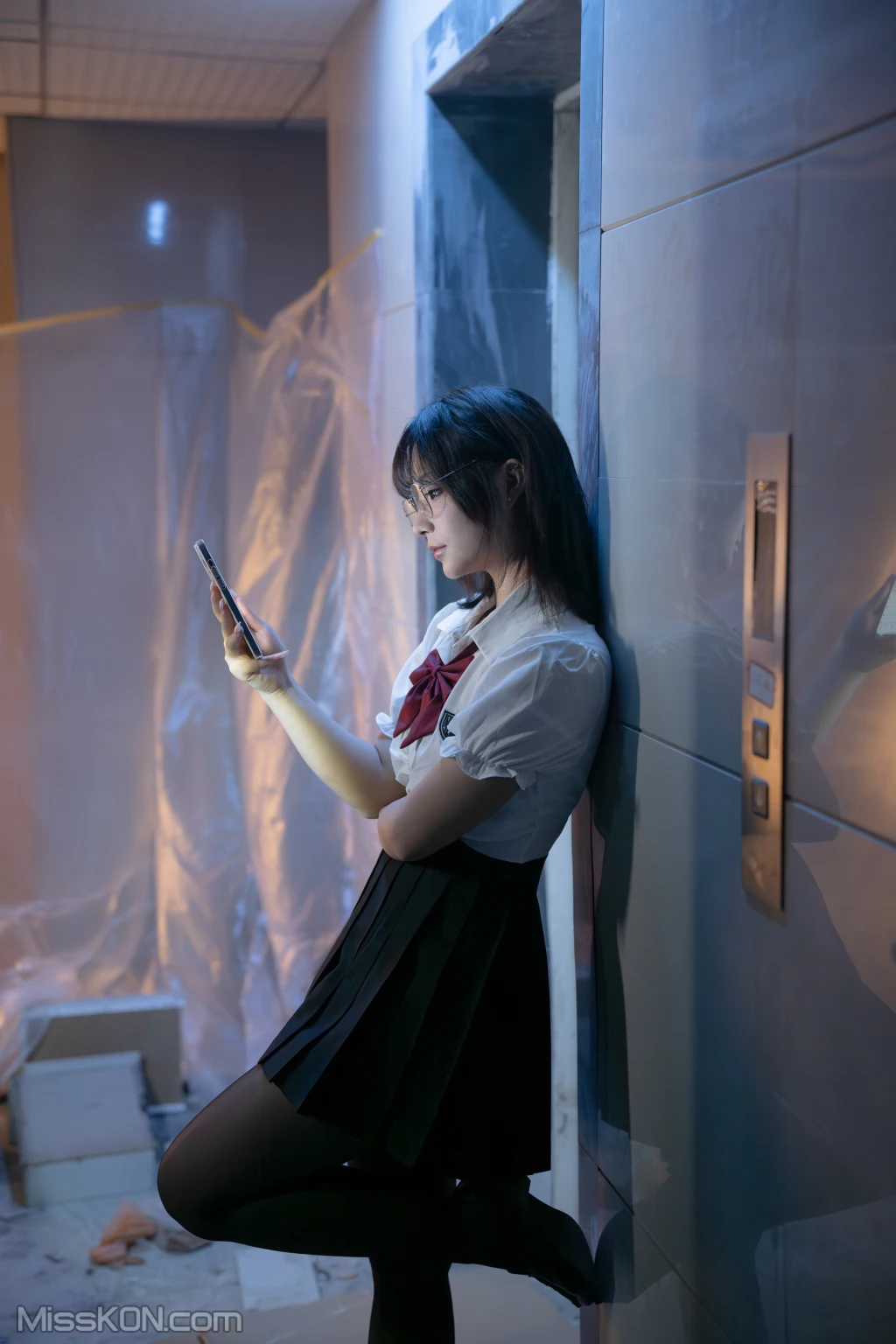 Coser@yuuhui玉汇: 电梯间 尾行 (161 photos ) 