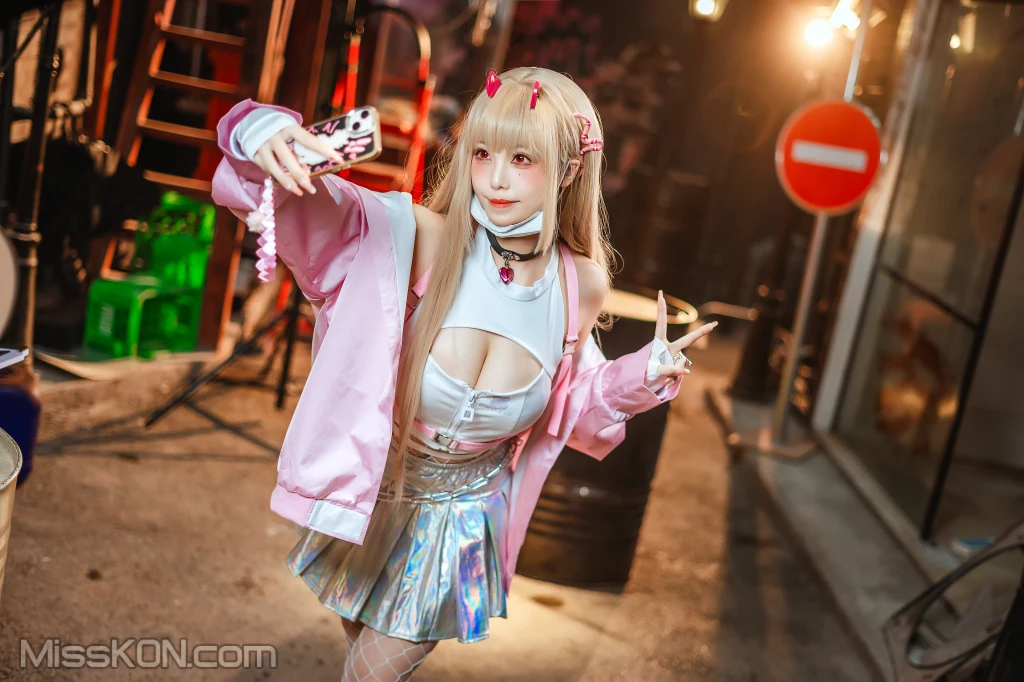 Coser@蜜汁猫裘: 毒蛇 (65 photos ) 