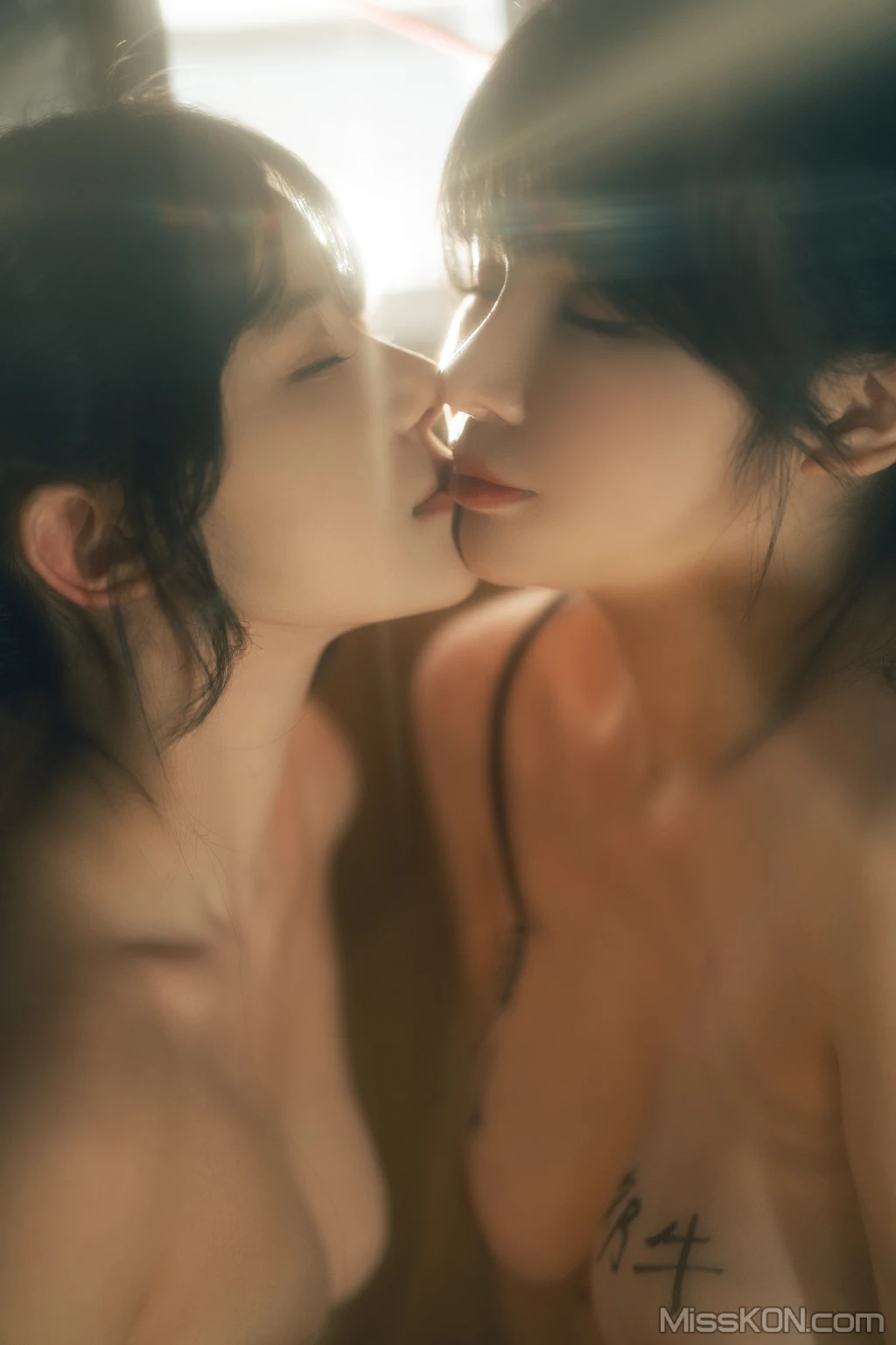 Coser@rua阮阮 & 小九酱: 奶牛 双人 (50 photos) 5 Coser@rua阮阮 & 小九酱: 奶牛 双人 (50 photos) 5