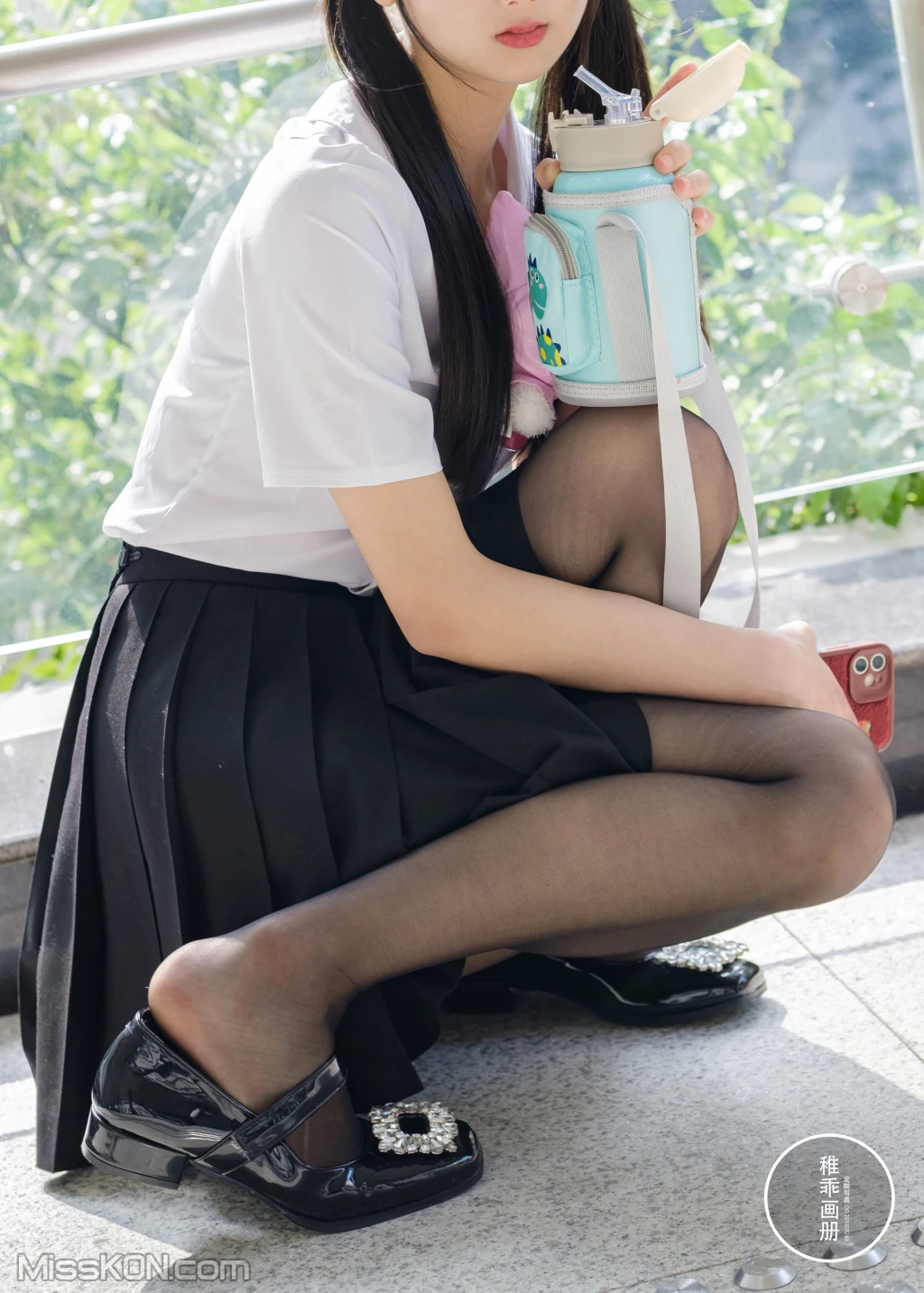 Coser@稚乖画册: 夜夜 逛街13d黑丝 (60 photos) 