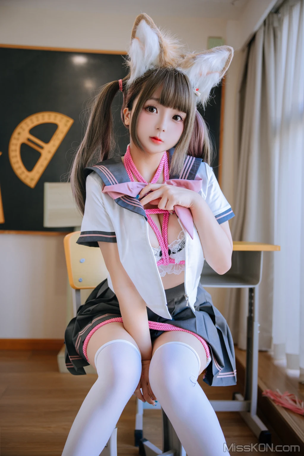 Coser@日奈娇: 课桌捆绑 (150 photos ) 3 Coser@日奈娇: 课桌捆绑 (150 photos ) 3