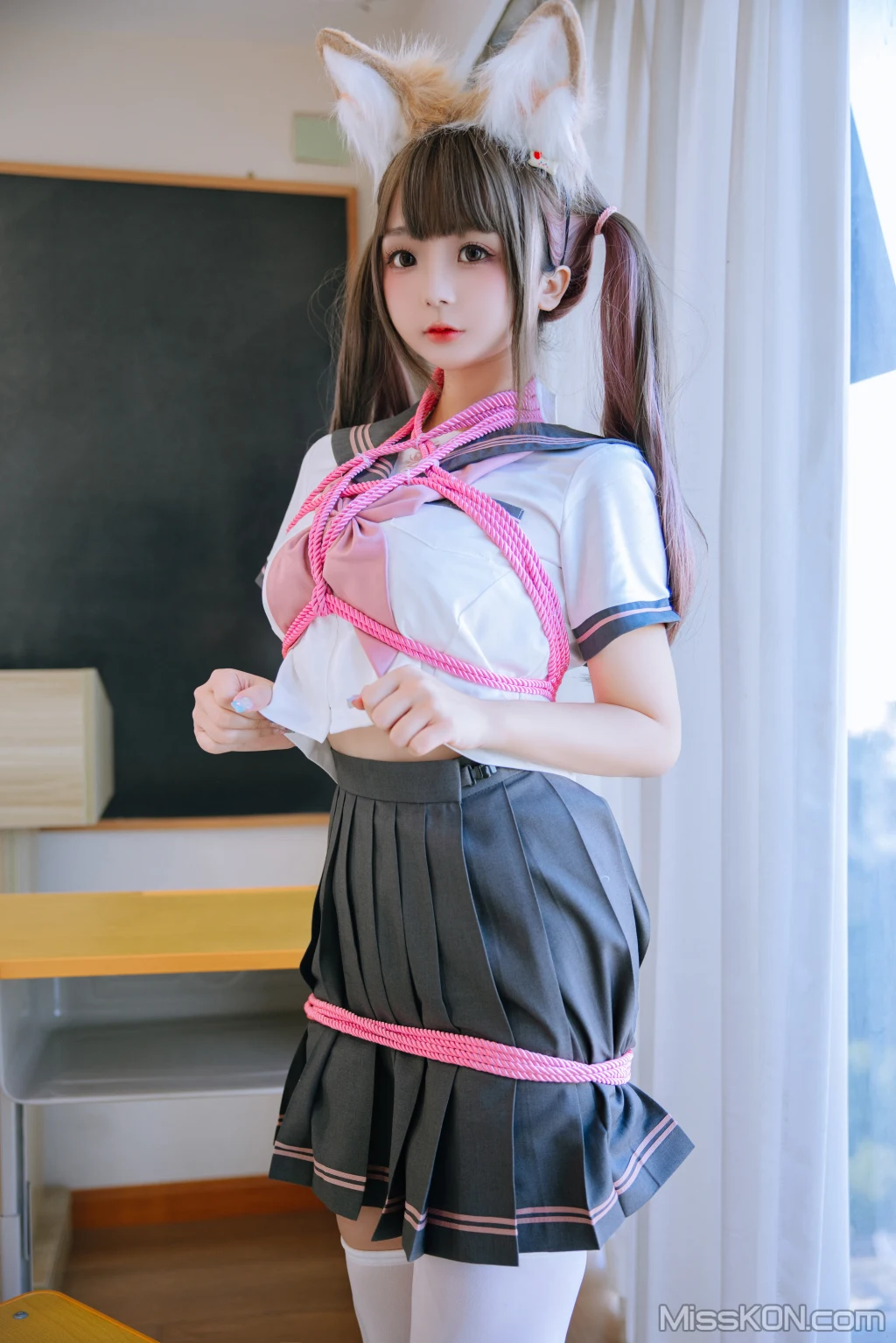 Coser@日奈娇: 课桌捆绑 (150 photos ) 18 Coser@日奈娇: 课桌捆绑 (150 photos ) 18