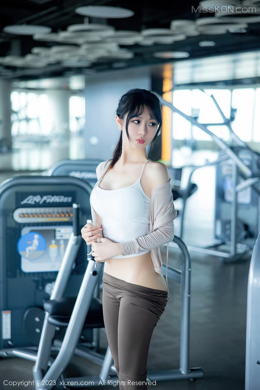 XIUREN No.6679 – 6686 (632 photos) 1 XIUREN No.6679 – 6686 (632 photos) 1