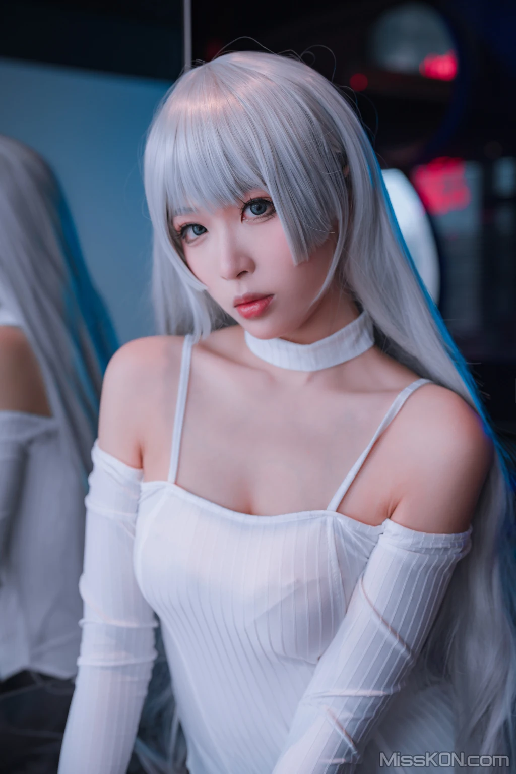 Coser@轩萧学姐: 高开叉运动鞋 茑 (68 photos) 