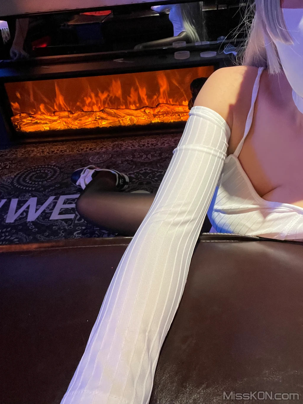 Coser@轩萧学姐: 高开叉运动鞋 茑 (68 photos) 9 Coser@轩萧学姐: 高开叉运动鞋 茑 (68 photos) 9
