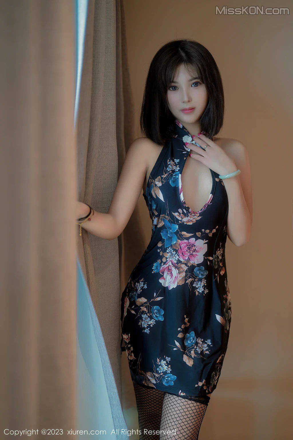 XIUREN No.6687 – 6694 (590 photos) 18 XIUREN No.6687 – 6694 (590 photos) 18