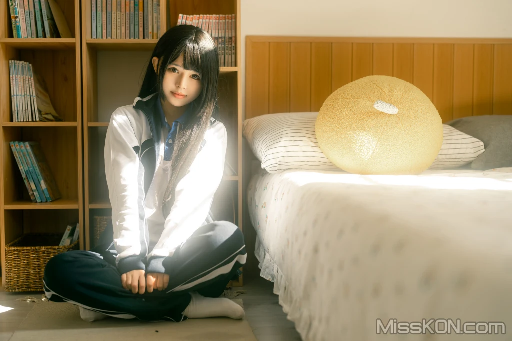 Coser@rua阮阮: 居家少女 (40 photos) 