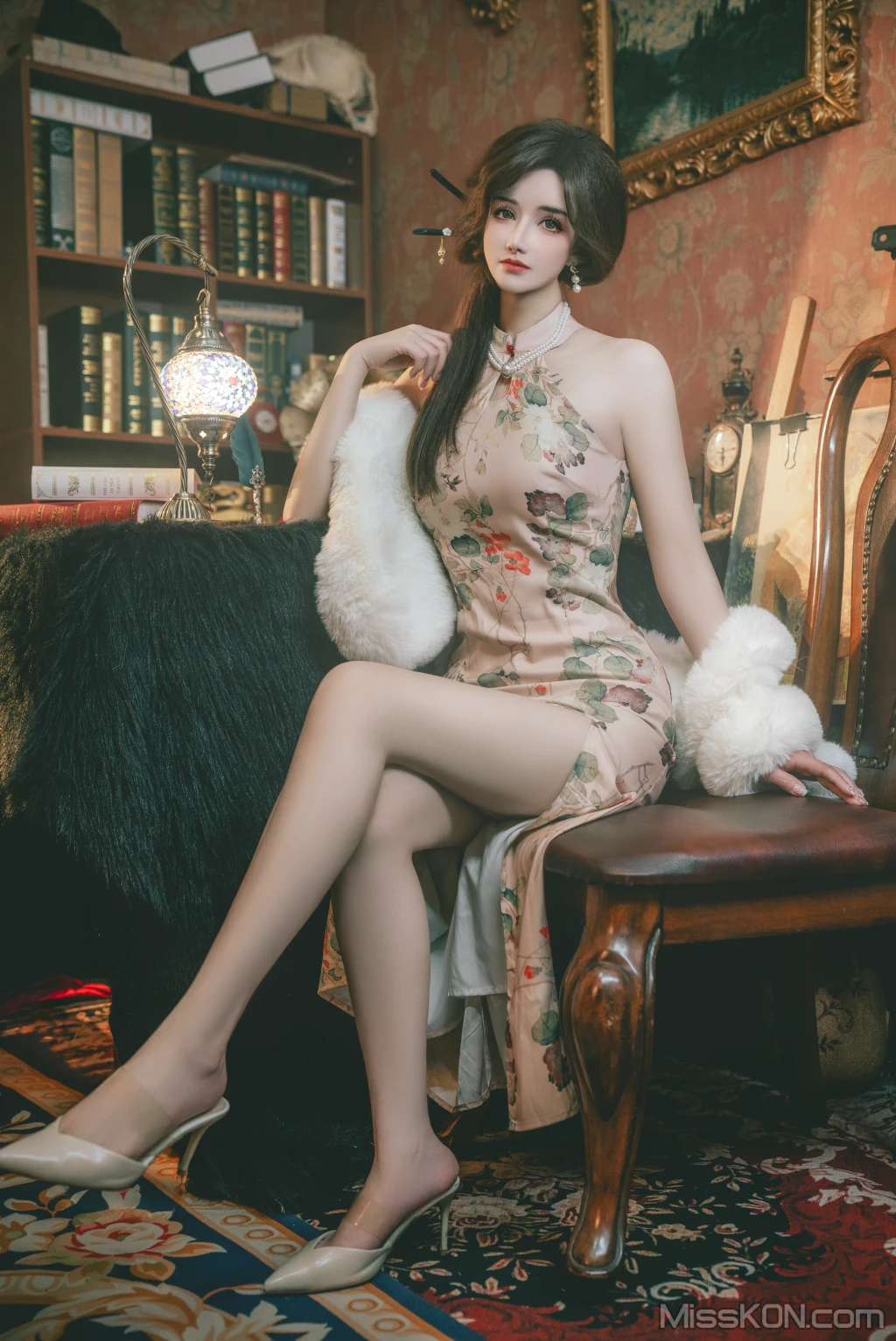 Coser@鹿八岁: 特工的堕落 前篇 (115 photos ) 