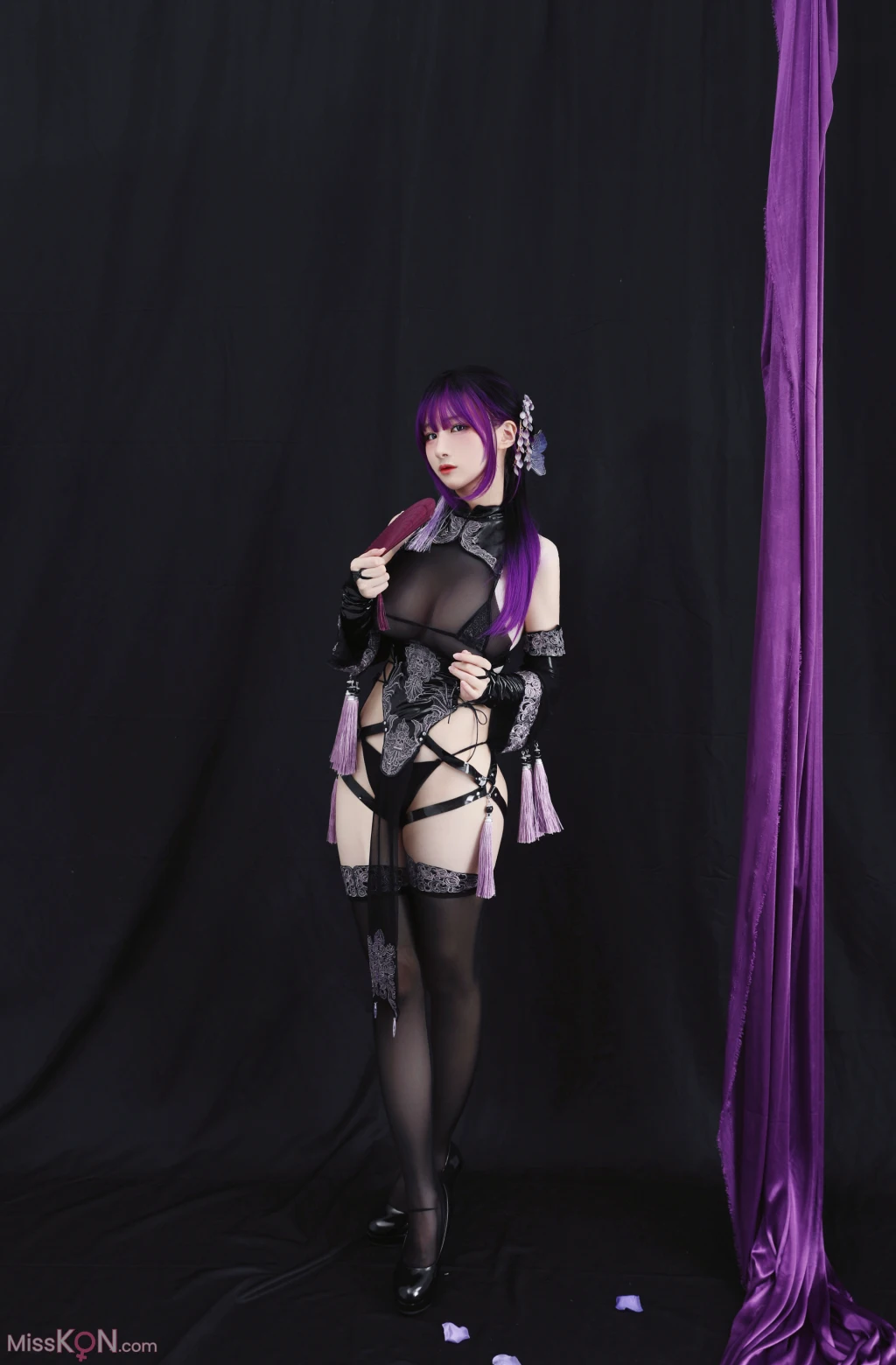 Coser@幼愛youmeko: 紫流苏旗袍 (35 photos) 