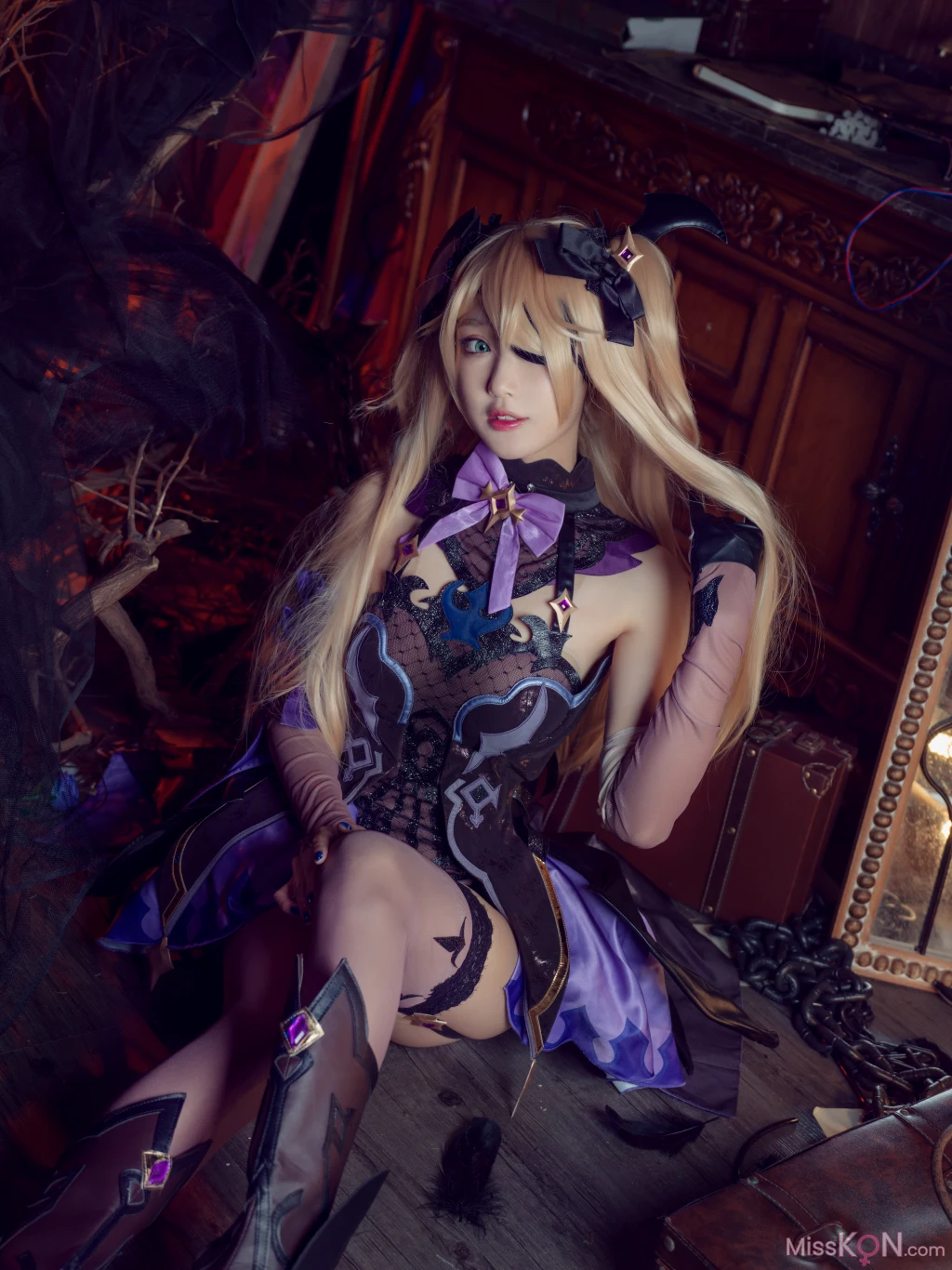 Coser@阿包也是兔娘: 原神 中二皇女菲谢尔 (47 photos) 3 Coser@阿包也是兔娘: 原神 中二皇女菲谢尔 (47 photos) 3