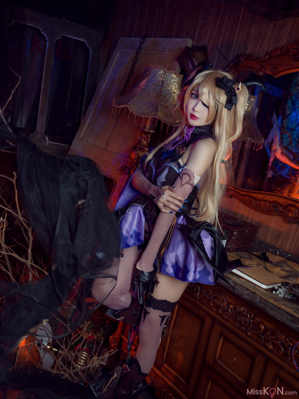 Coser@阿包也是兔娘: 原神 中二皇女菲谢尔 (47 photos) 4 Coser@阿包也是兔娘: 原神 中二皇女菲谢尔 (47 photos) 4