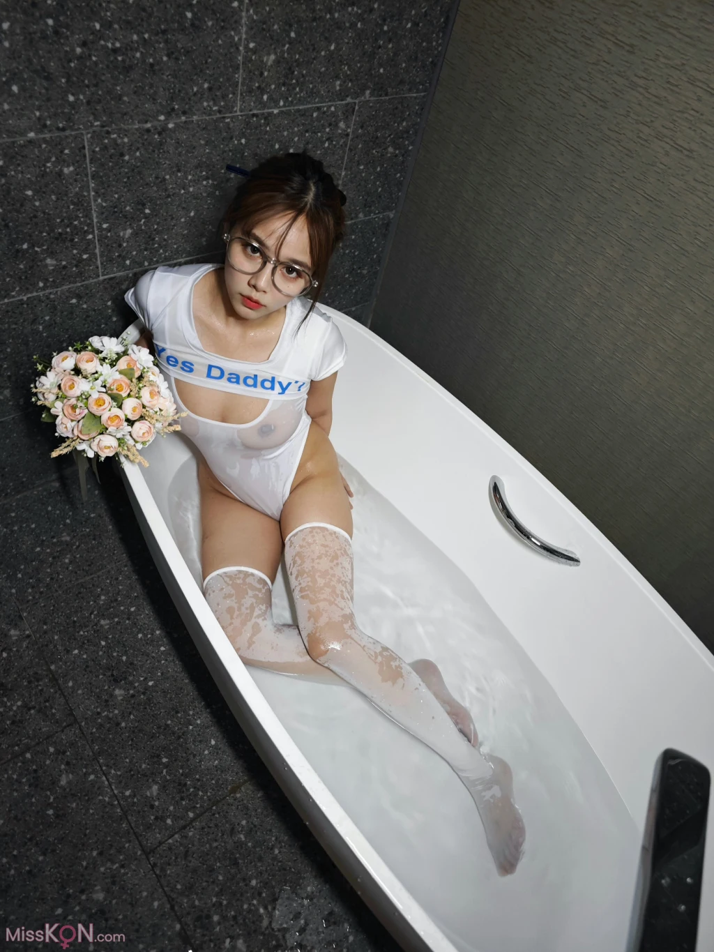 Ceason Photography: 浴缸白丝湿身 (26 photos) 