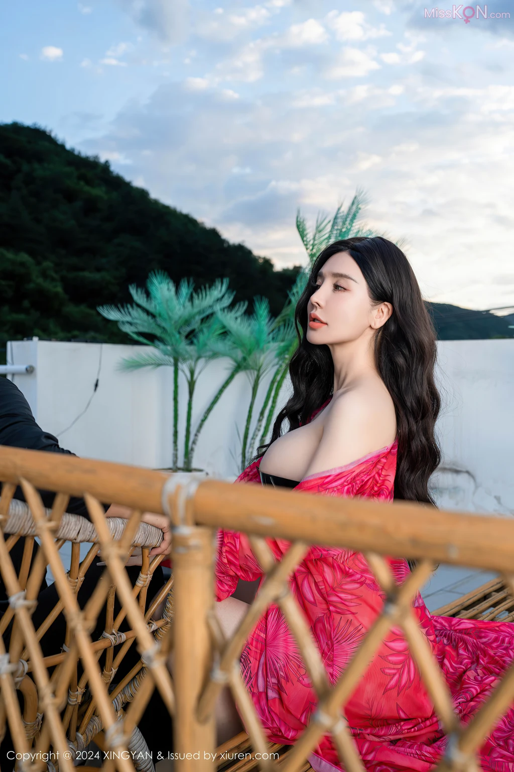 XingYan Vol.267: 潘思沁 (83 photos) 
