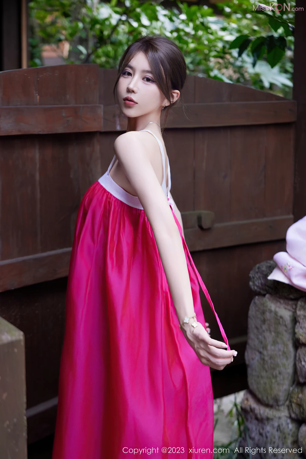 XIUREN No.7515 – 7524 (751 photos) 10 XIUREN No.7515 – 7524 (751 photos) 10