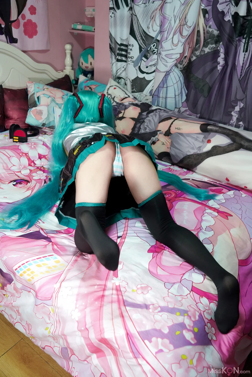Coser@絞肉姬Walküre: Miku (50 photos) 8 Coser@絞肉姬Walküre: Miku (50 photos) 8