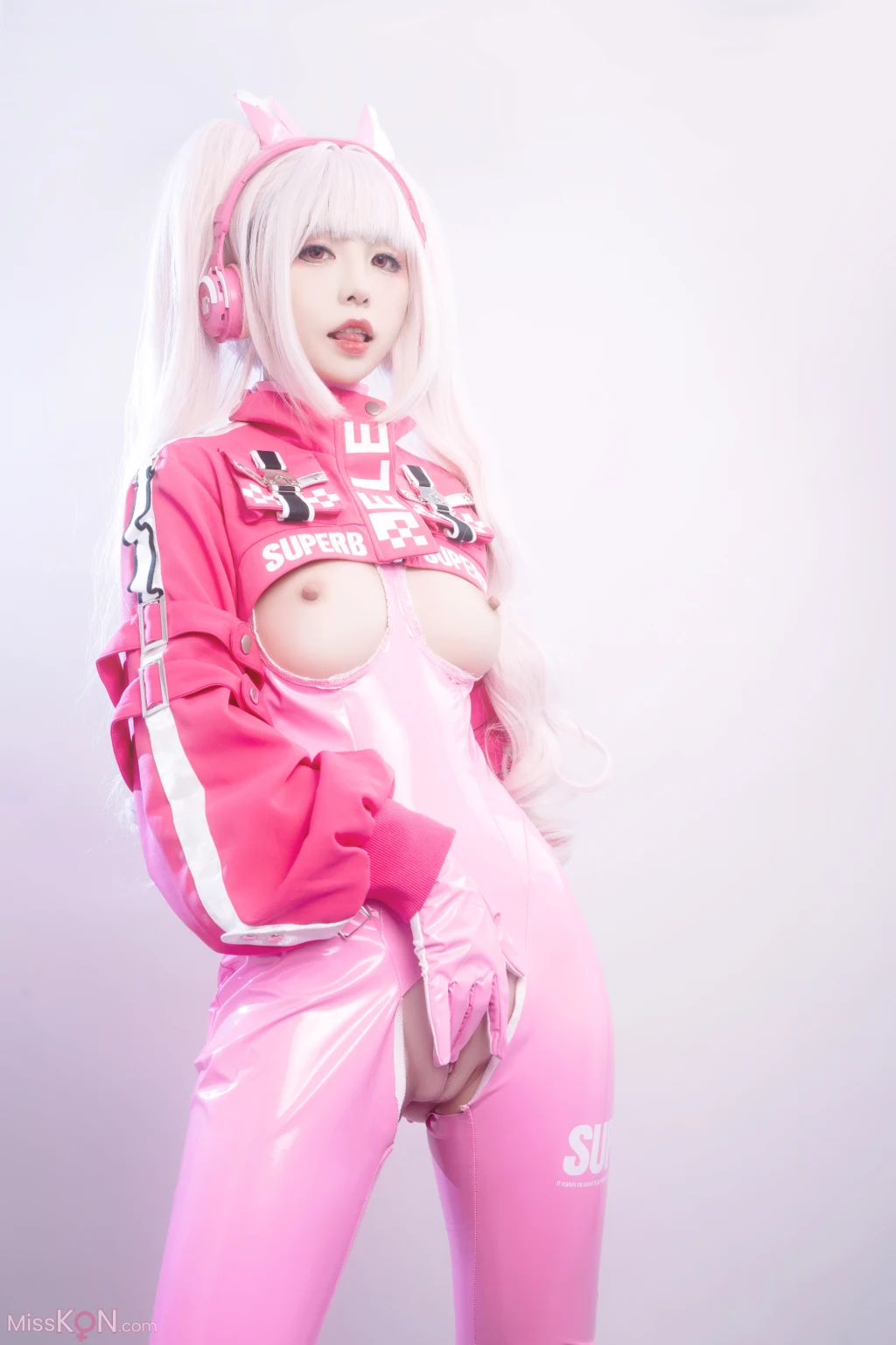 Coser@爆机少女喵小吉 (Nekokoyoshi): NIKKE 爱丽丝 (78 photos ) 8 Coser@爆机少女喵小吉 (Nekokoyoshi): NIKKE 爱丽丝 (78 photos ) 8
