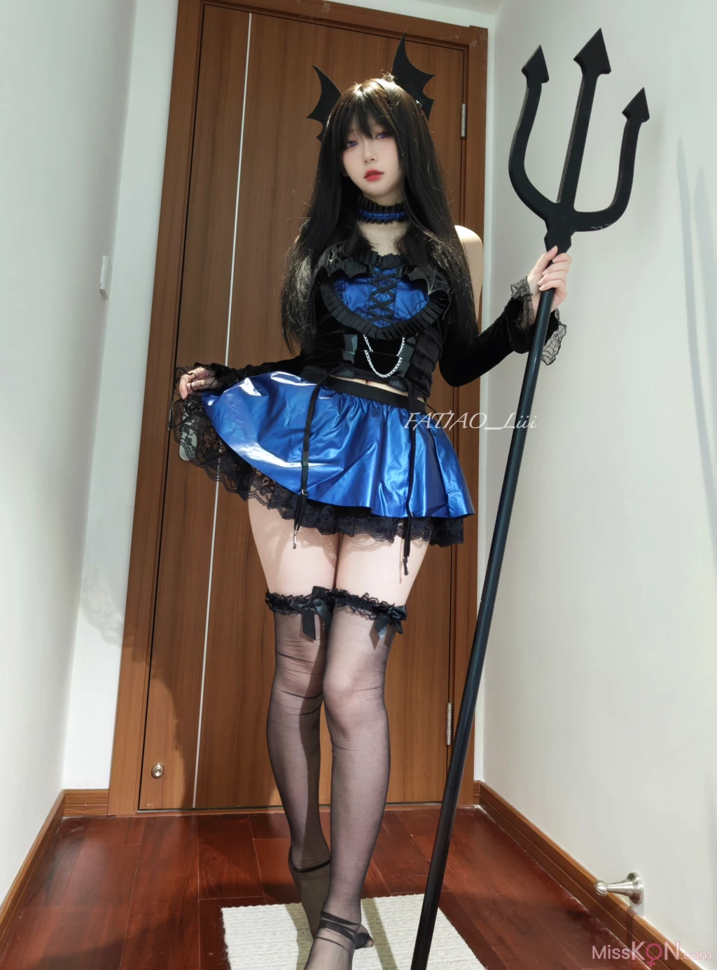 Coser@发条少女 (迷之呆梨): 2024年10月fantia会员订阅合集(8套） (141 photos ) 