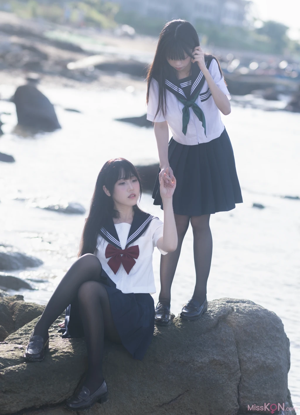 Coser@不呆猫 & 三無人型: 水手服百合黑丝 (51 photos ) 