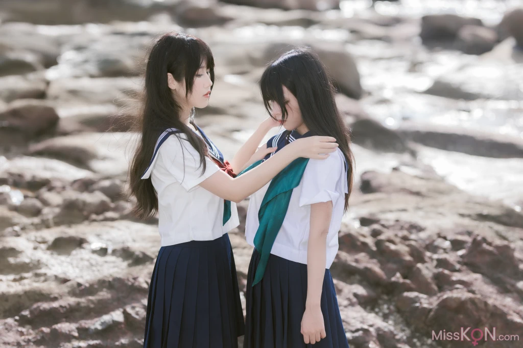 Coser@不呆猫 & 三無人型: 水手服百合黑丝 (51 photos ) 1 Coser@不呆猫 & 三無人型: 水手服百合黑丝 (51 photos ) 1