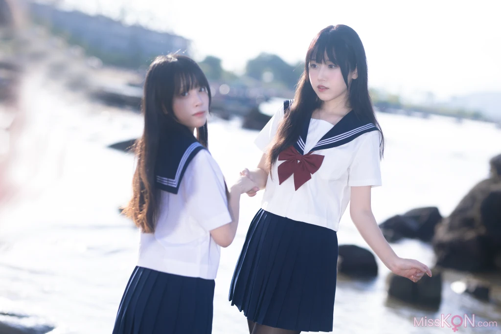 Coser@不呆猫 & 三無人型: 水手服百合黑丝 (51 photos ) 10 Coser@不呆猫 & 三無人型: 水手服百合黑丝 (51 photos ) 10