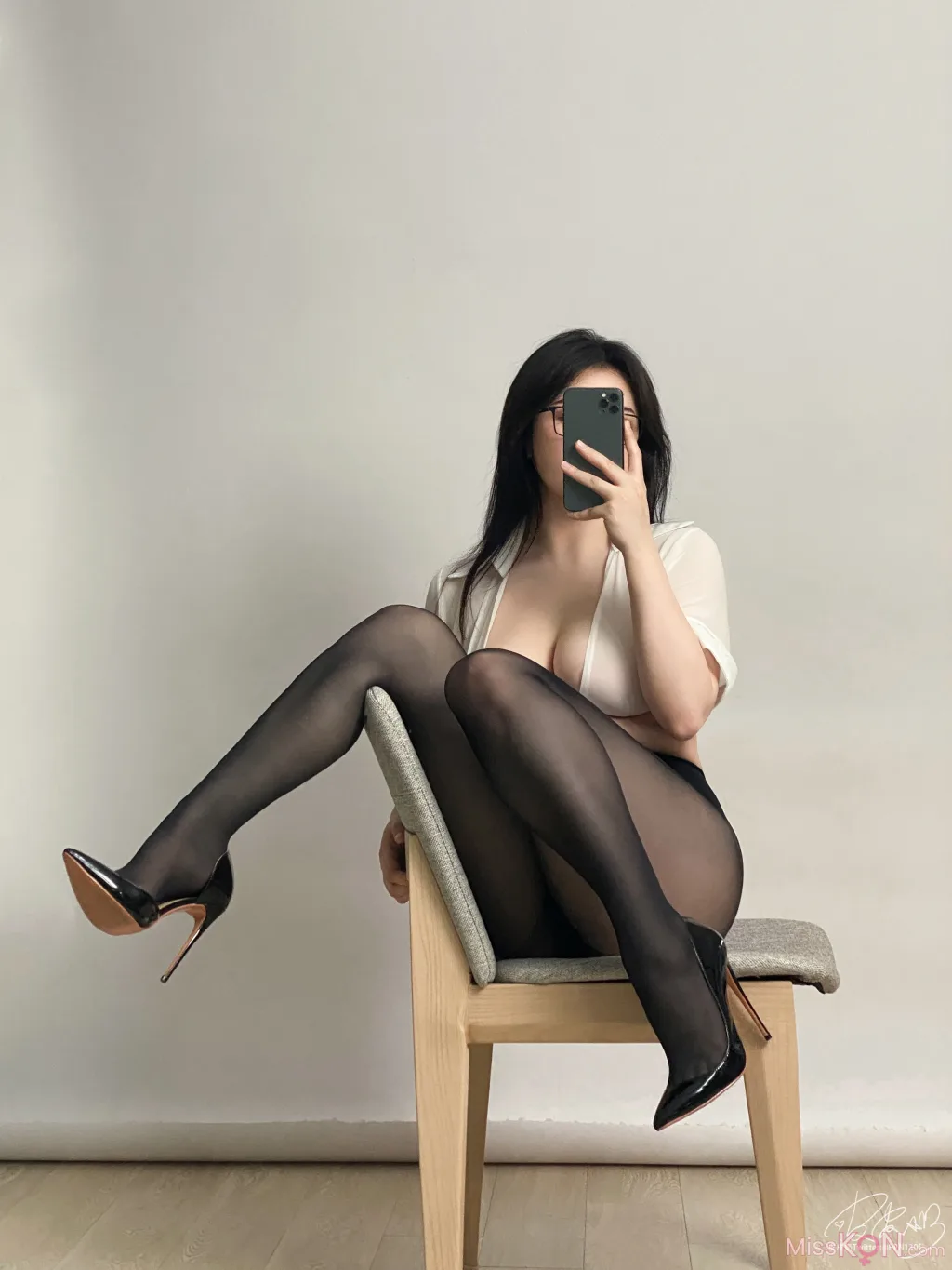 Coser@皮皮奶可可爱了啦: OL眼镜娘 (37 photos) 4 Coser@皮皮奶可可爱了啦: OL眼镜娘 (37 photos) 4