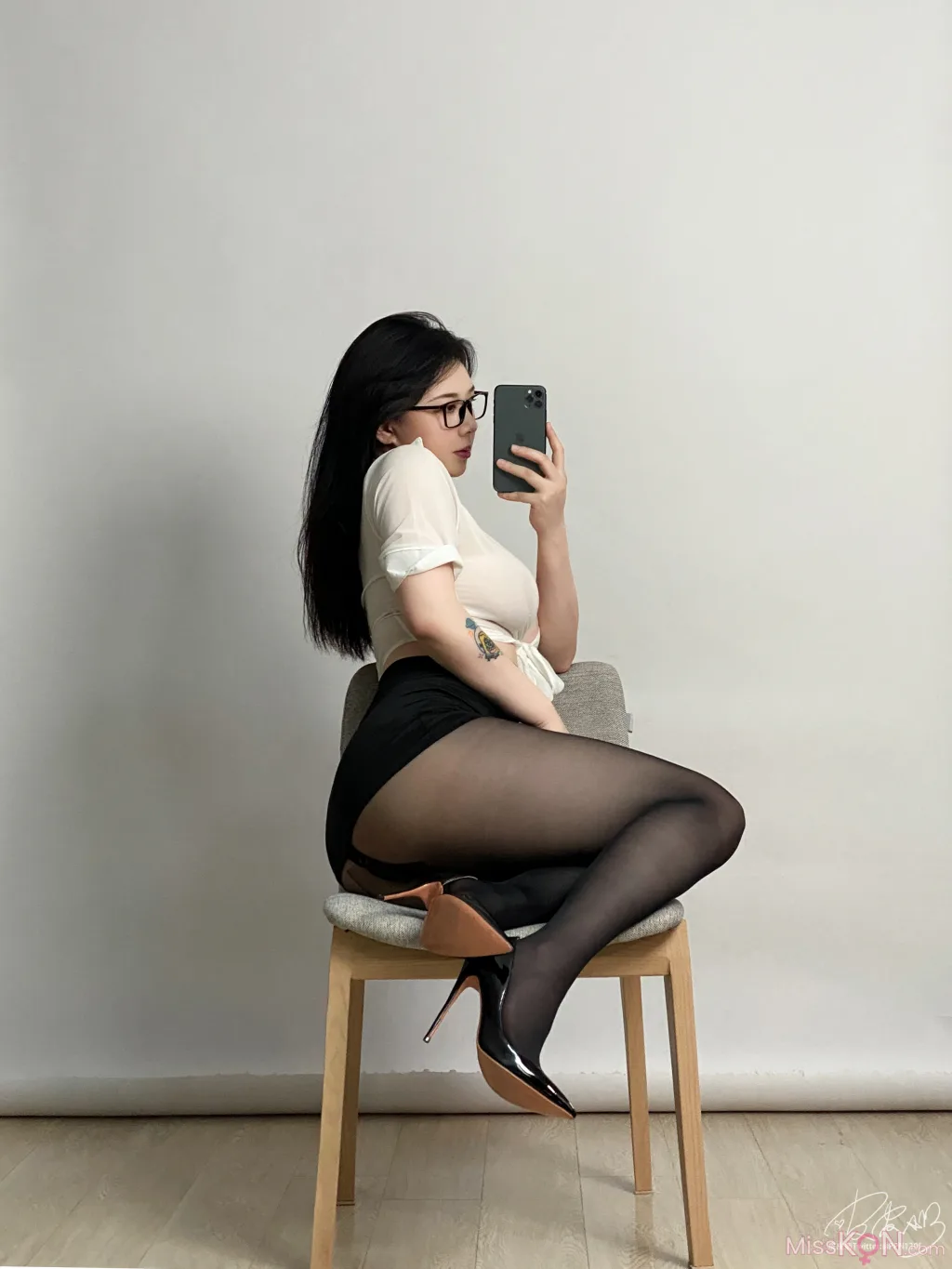 Coser@皮皮奶可可爱了啦: OL眼镜娘 (37 photos) 16 Coser@皮皮奶可可爱了啦: OL眼镜娘 (37 photos) 16