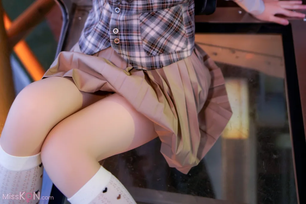 Coser@桜桃喵: 制服摩天轮 (27 photos) 