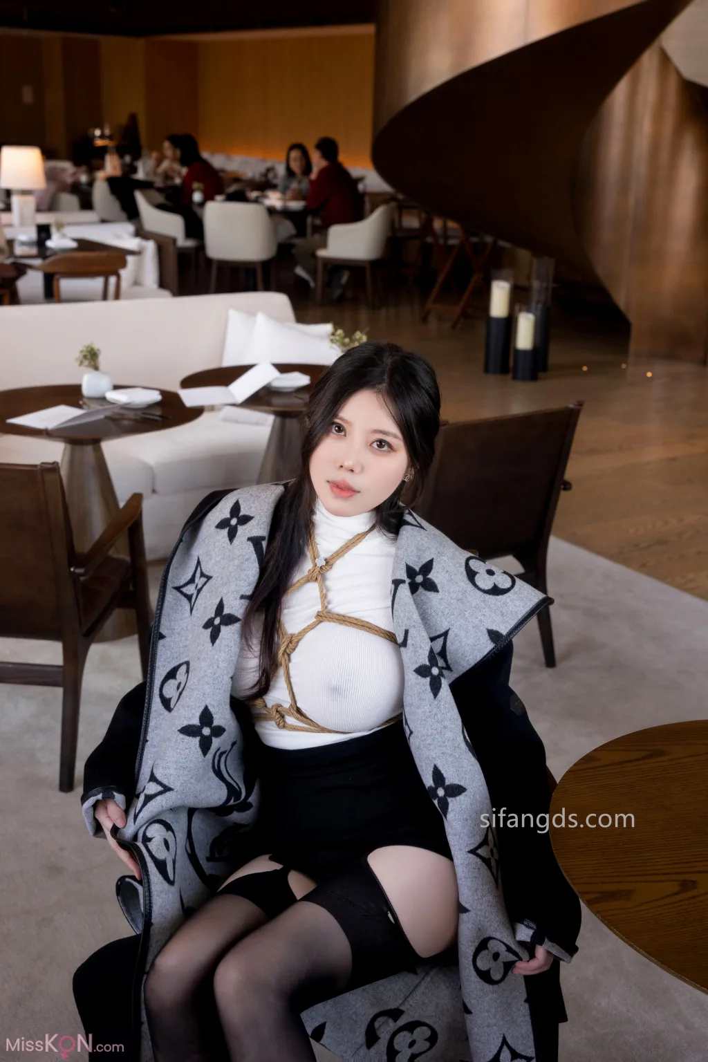 [XR Uncensored] Bai Ru Xue (白茹雪): 秀人网模特 复出首秀作品 (111 photos ) 