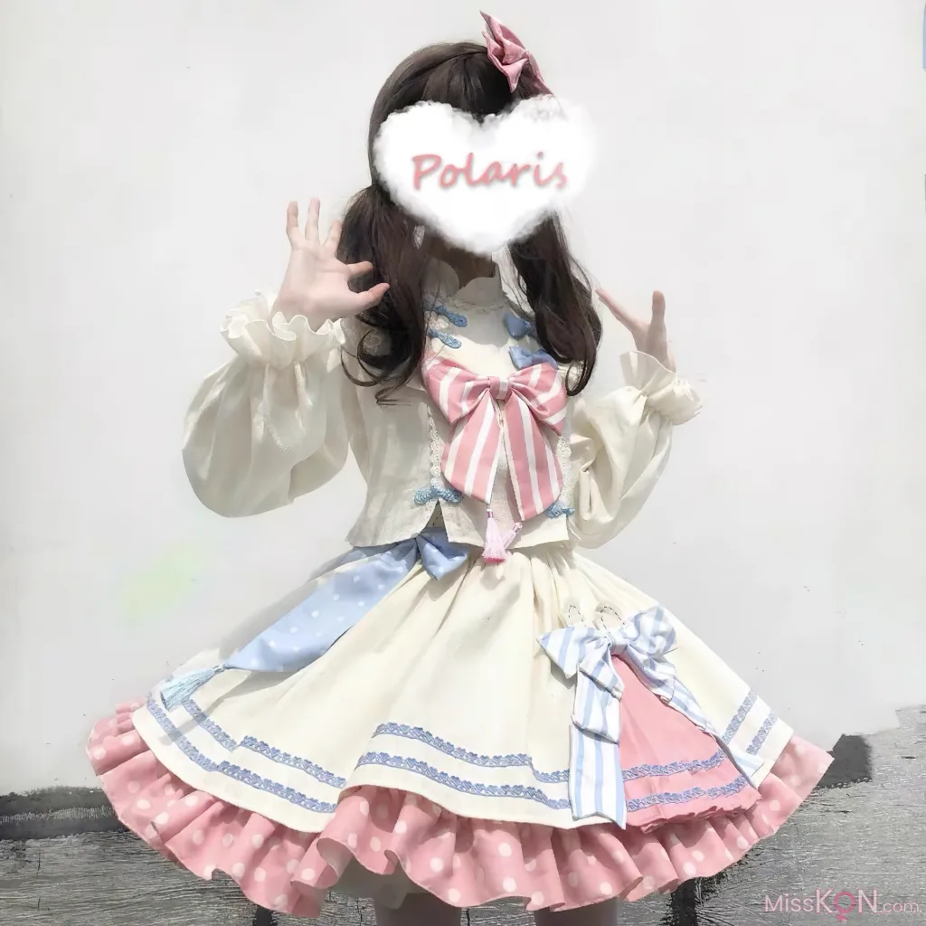 Coser@千岛酱: 酥胸白虎一线天萝莉 福利姬福利 (150 photos ) 