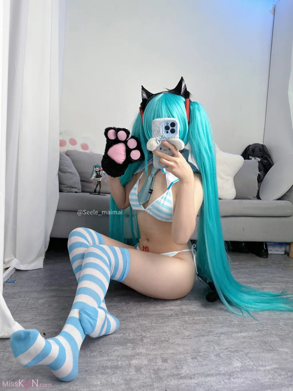 Coser@Seele麦麦: 初音 (80 photos) 