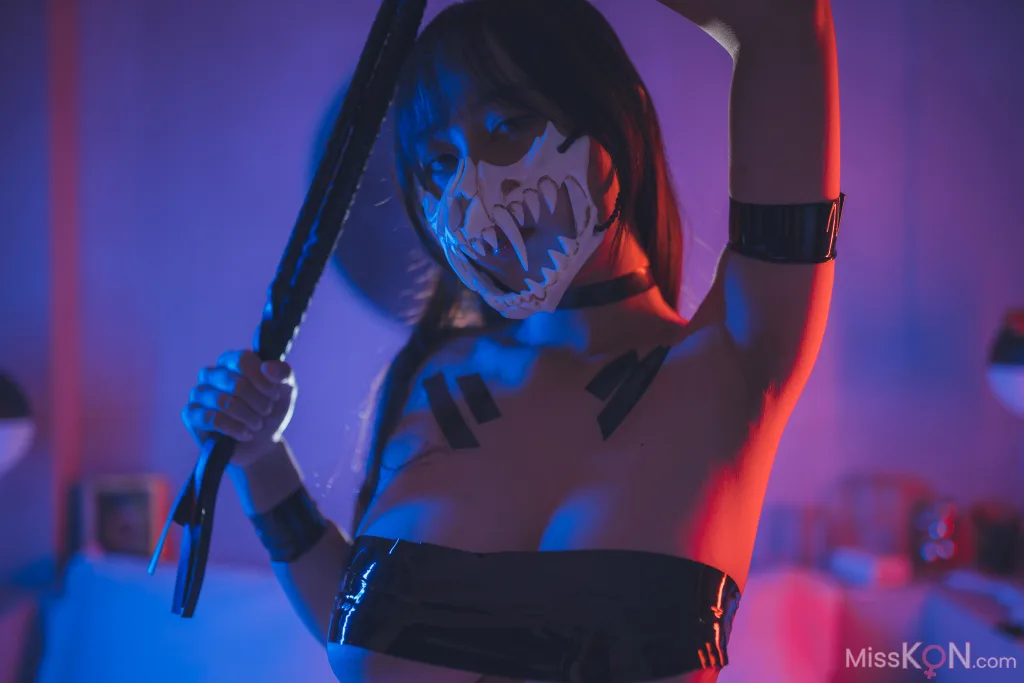 Coser@浅安安: 黑胶带 (44 photos) 16 Coser@浅安安: 黑胶带 (44 photos) 16