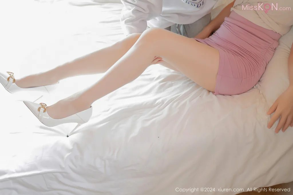 XIUREN No.8106 – 8115 (790 photos) 6 XIUREN No.8106 – 8115 (790 photos) 6