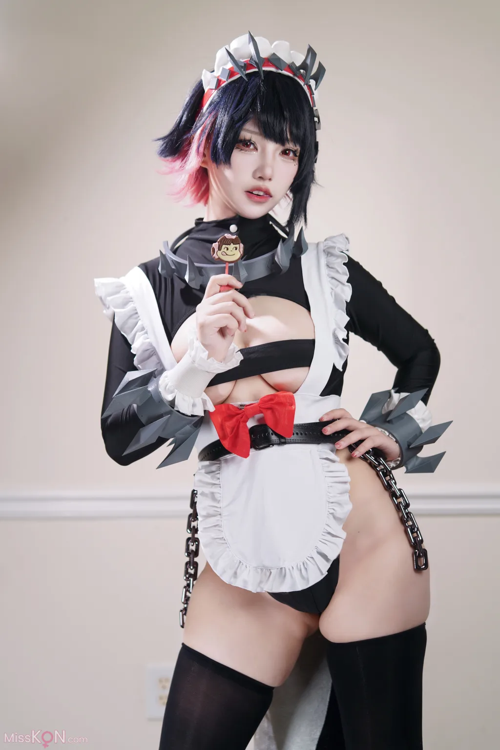 Coser@狐洛洛子: 鲨鱼妹 女仆 (40 photos) 
