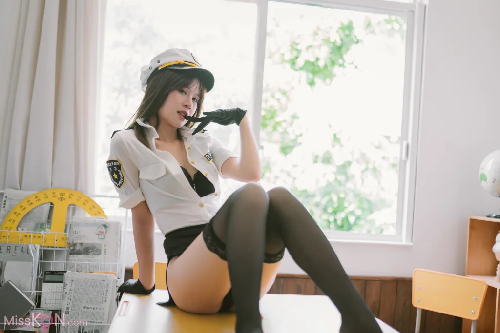 Coser@星黛鹿鹿: 日常女警 (33 photos) 