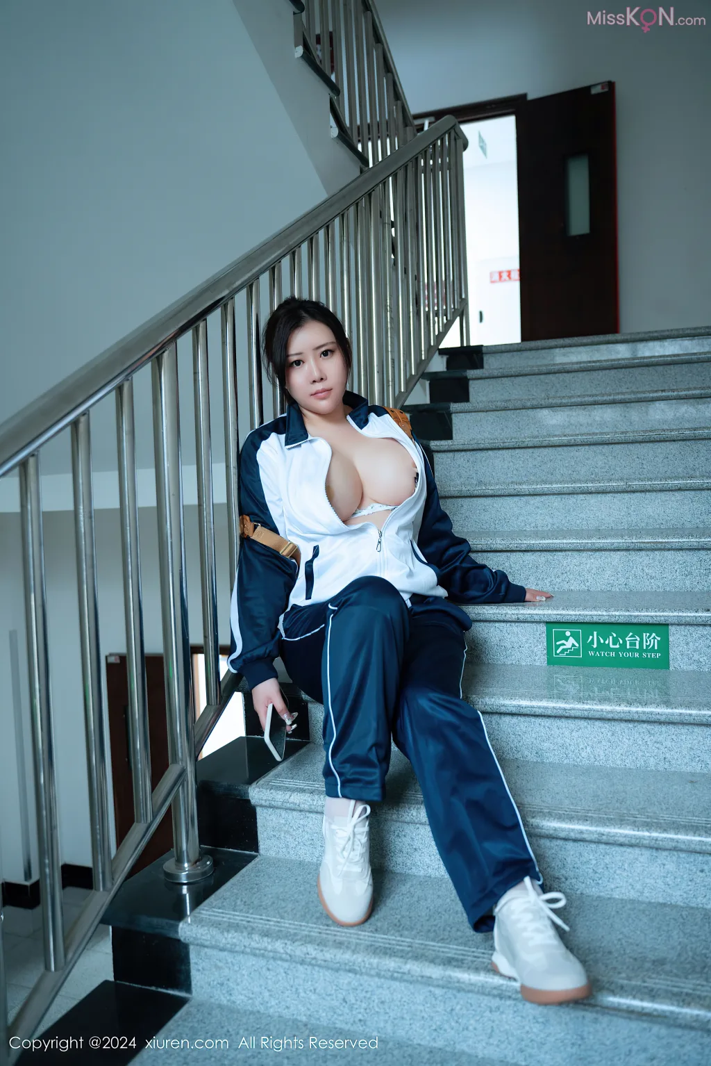 XIUREN No.8116 – 8125 (782 photos) 19 XIUREN No.8116 – 8125 (782 photos) 19