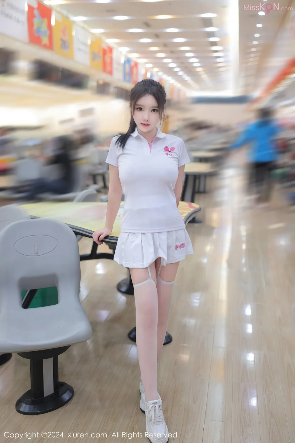 XIUREN No.8116 – 8125 (782 photos) 16 XIUREN No.8116 – 8125 (782 photos) 16